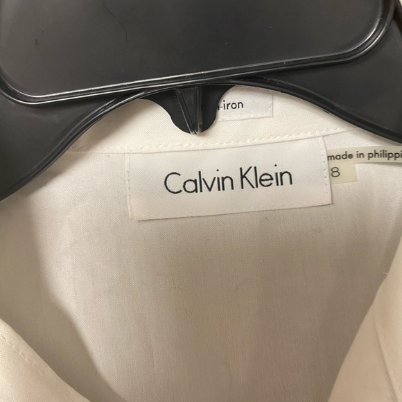 Calvin Klein top - Picture 2 of 3